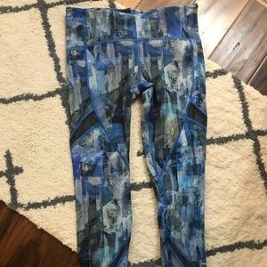FULL LENGTH HIGH WAISTED LULULEMON LEGGINGS SIZE 8